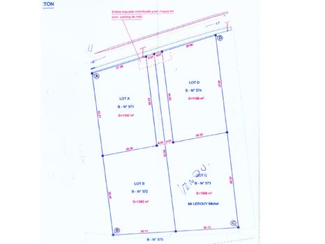 Terrain de 1200m� non viabilis� avec CU.