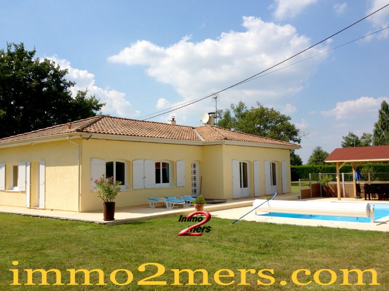 Beau terrain de 2044m� non viabilis� - SHON de 306m�- Eau,edf et tout � l'�gout au bord du terrain